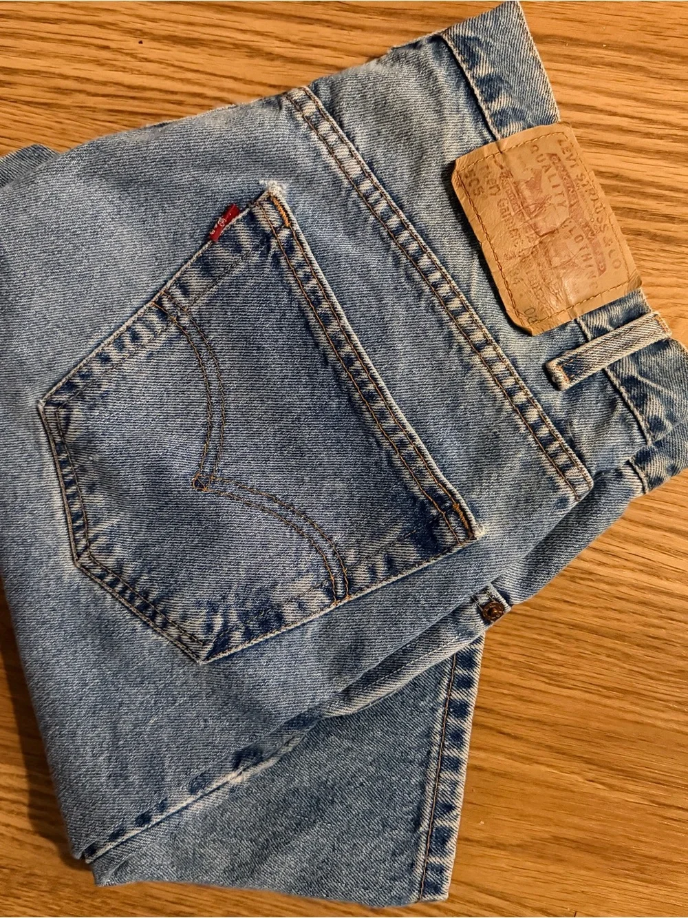 Vintage Levi's Men's Blue Denim Shorts